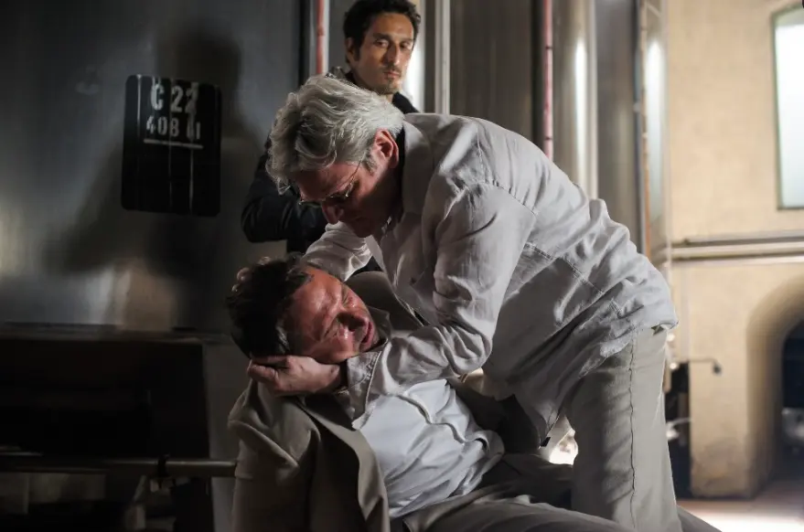 serial-luca-bessona-no-limit-se-chysta-do-cr-6