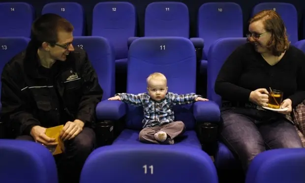 otresne-zazitky-z-kina-aneb-proc-se-strili-do-divaku-6