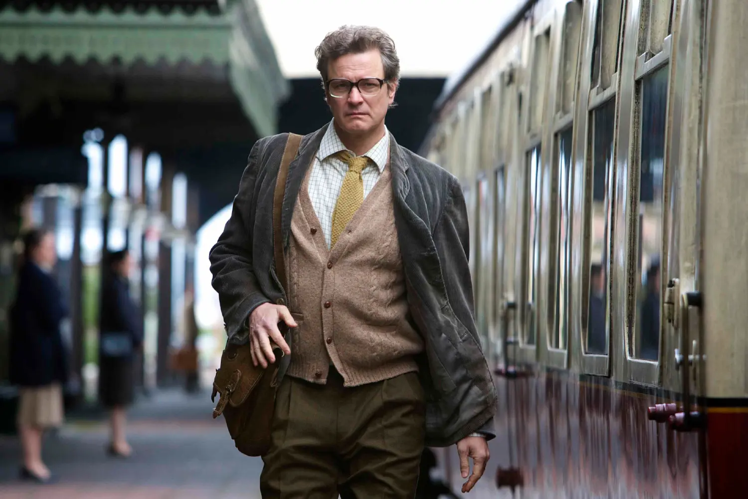 Kam zavedou Colina Firtha Koleje osudu? SOUTĚŽTE o knižní předlohu k novému filmu.
