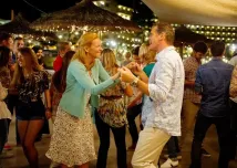 Pierce Brosnan - Dlouhá cesta dolů (2014), Obrázek #7