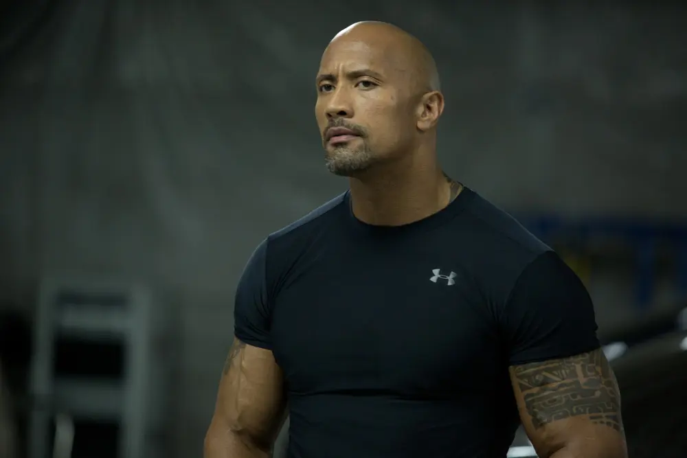 Dwayne Johnson se ukazuje na první fotce ke katastrofickému thrilleru San Andreas