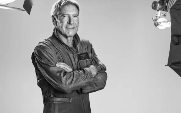 Expendables 3 na stylových plakátech představují sebe i svůj arzenál