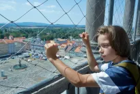 15. týden-kinopremiéry: Režijní debut Jiřího Mádla, druhé Rio, teroristé, Justin Bieber a Bohumil Hrabal