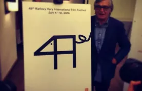 Karlovarský festival představil logo a diváci se baví na účet Bartošky