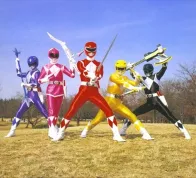 Morfujeme! Strážci vesmíru aka Power Rangers míří do kin a mají výborné scenáristy!