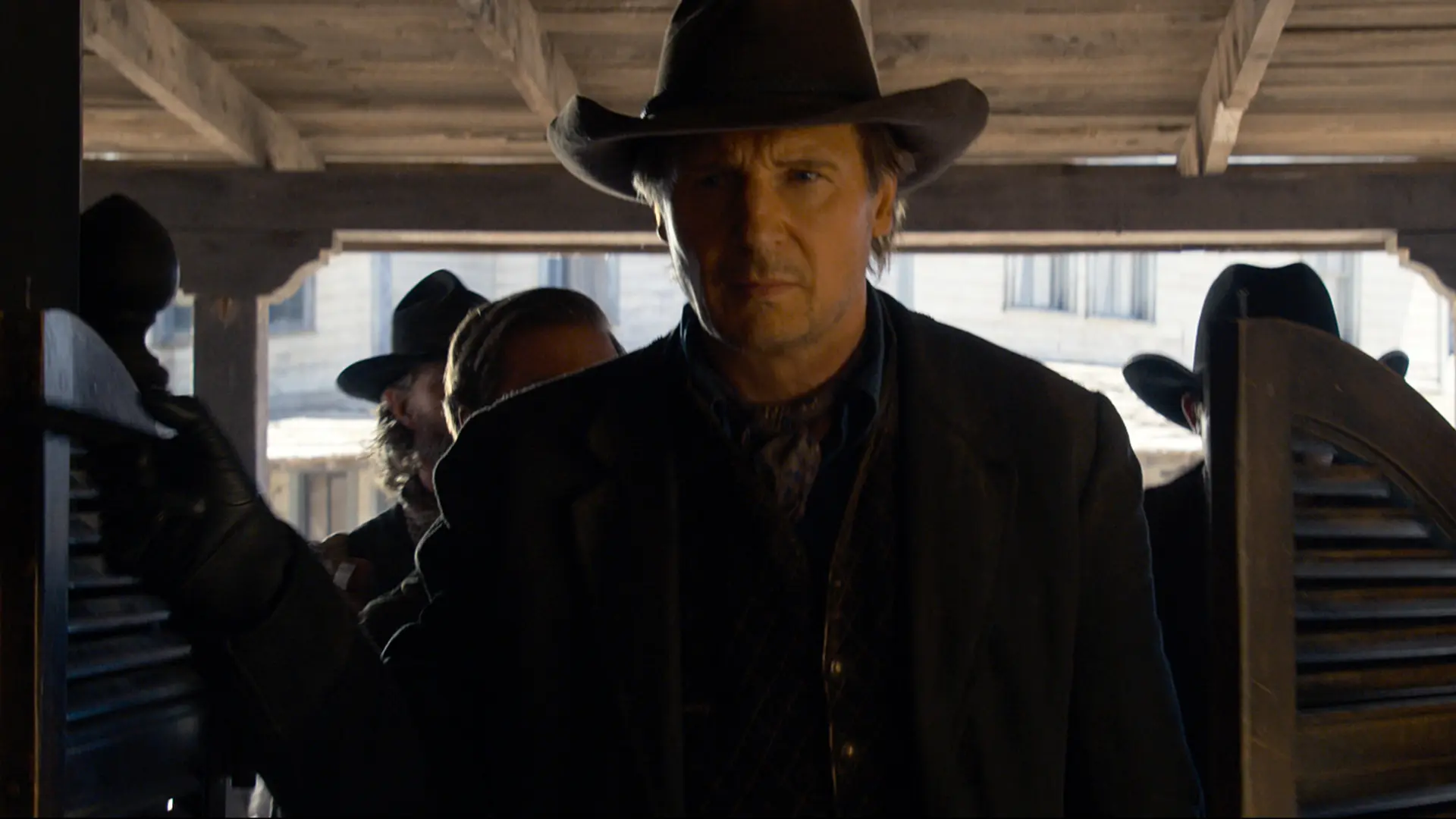 recenze-vsechny-cesty-vedou-do-hrobu