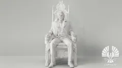 VIDEO: Prezident Snow hlásá Panem dnes, Panem zítra, Panem navždy!