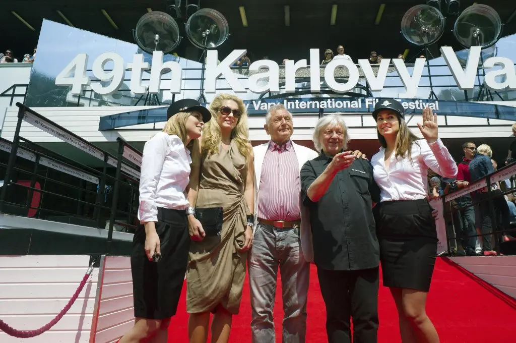 ostre-sledovany-zaskodnik-reziser-menzel-hleda-cloveka-ktery-ve-varech-odrazoval-od-navstevy-donsajnu-2