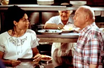 Robert Loggia