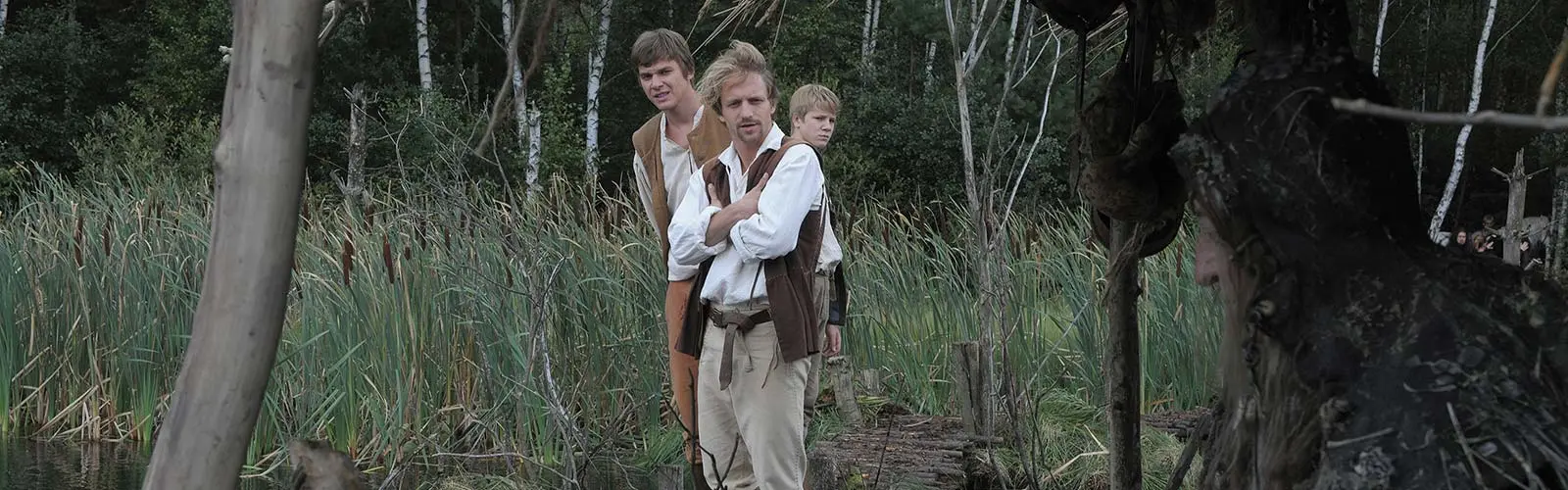 Tržby v českých kinech: Tři bratři se prozpívali k rekordu. Ovládli žebříček s razancí dynamitu. V kráteru se krčí i Postradatelní 3.