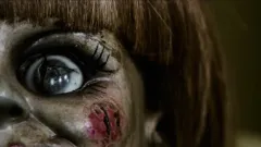 VIDEO: Annabelle Trailer #2 – Strašidelná panenka slibuje hororové hody