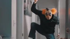 VIDEO: Blázni ze skupinky Smosh vám názorně předvedou rozdíl mezi filmem a realitou!