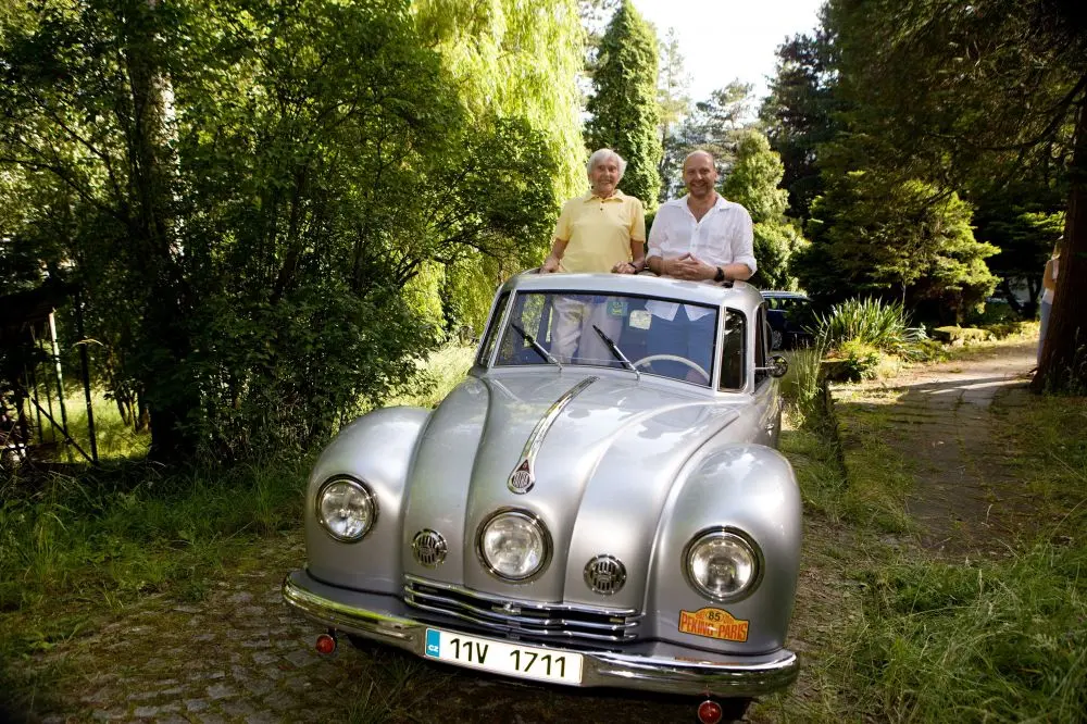 petr-horky-deniky-miroslava-zikmunda-by-vydaly-na-cyklus-filmu-delsi-nez-je-harry-potter