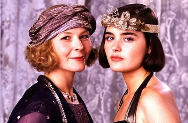 Stella Gonet, Louise Lombard