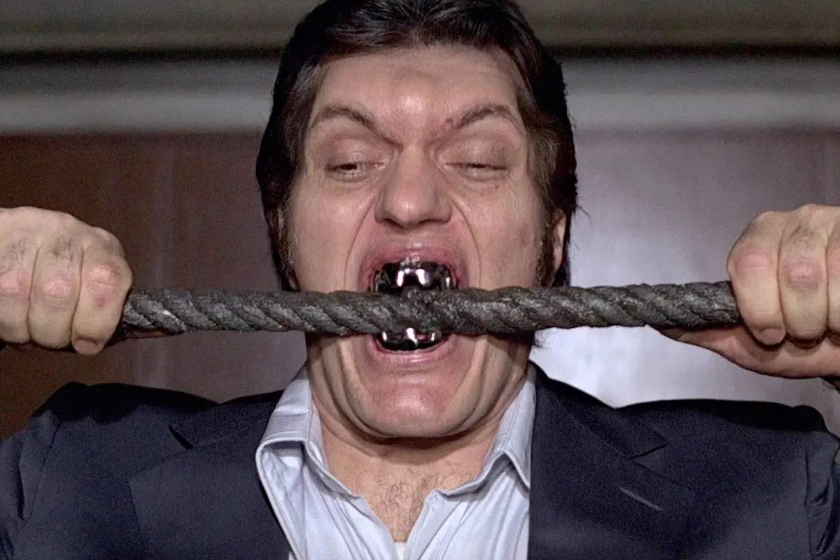 zemrel-richard-kiel-predstavitel-legendarniho-jawse-z-bondovek