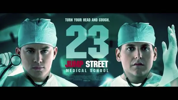 Podívejte se na všechny plakáty fiktivních sequelů série Jump Street