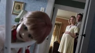 Recenze: Annabelle - když se z hororu neplánovaně stane komedie