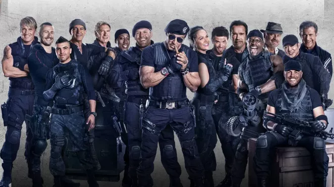 Expendables 3: Za únik pirátské verze byli zadrženi dva Britové