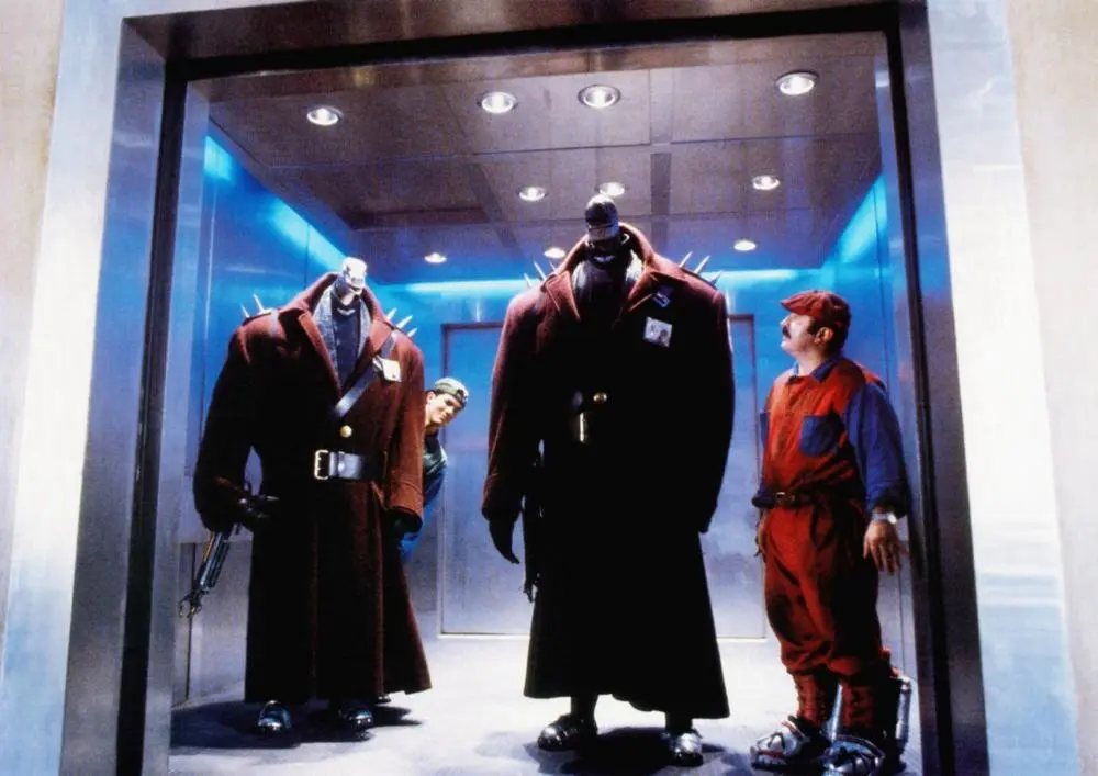 John Leguizamo, Bob Hoskins