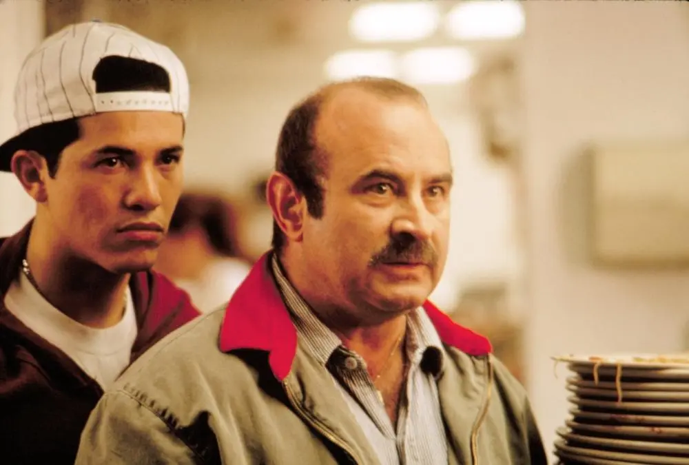 John Leguizamo, Bob Hoskins