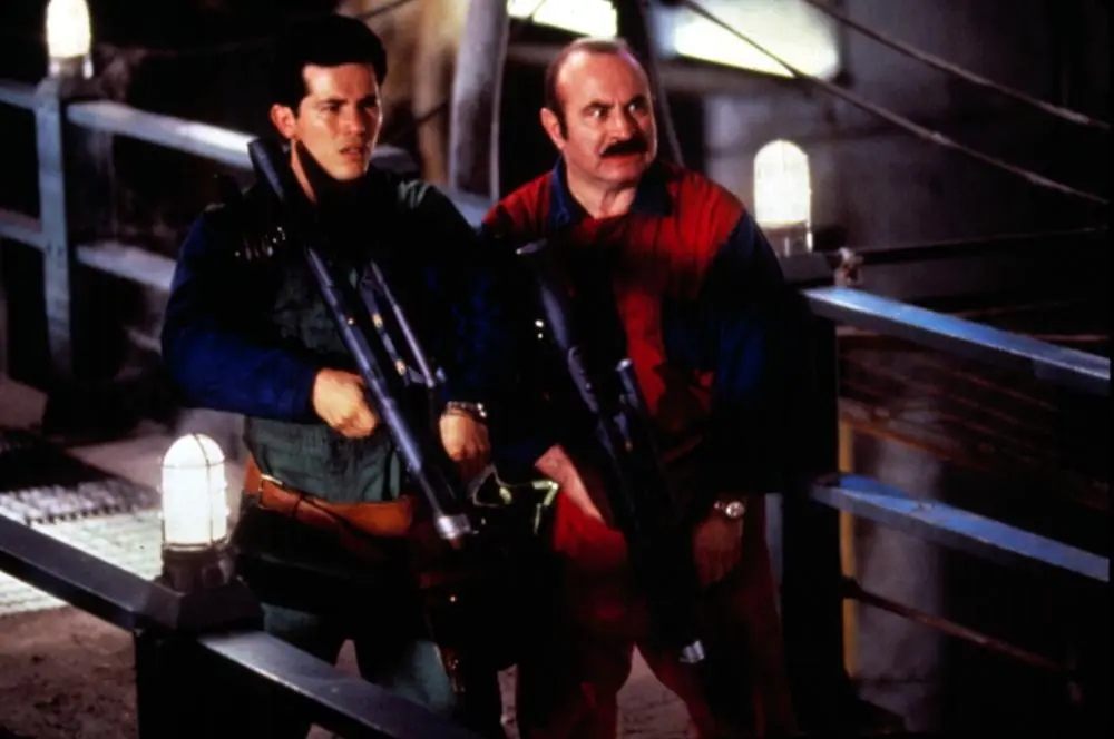 John Leguizamo, Bob Hoskins