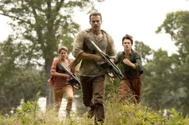 Shailene Woodley, Ansel Elgort, Theo James