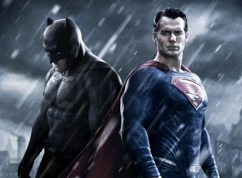 Plánují u Warnerů rozdělení souboje mezi Batmanem a Supermanem?