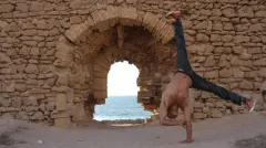 Jeden svět 2015 - Artisti ze slumu, piráti ze Salé