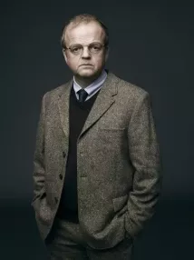 Toby Jones - Městečko Pines (2015), Obrázek #1