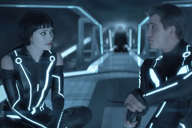 garret-hedlund-a-olivia-wilde-se-vrati-ve-snimku-tron-3-1