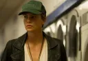 Recenze: Temné kouty pronásledují Charlize Theron