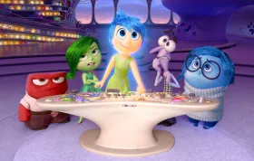 US tržby: Nepřekonatelný Jurský svět a Pixar vracející se na vrchol