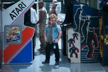 Peter Dinklage - Pixely (2015), Obrázek #2