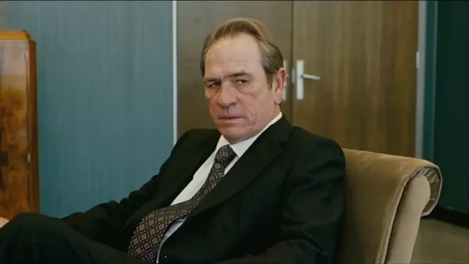 Tommy Lee Jones nastupuje na palubu bournovské série