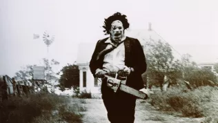 Leatherface: Zrod hororové legendy na prvním plakátu