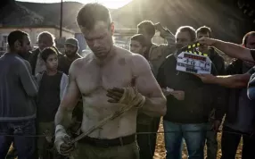 Bourne 5: Matt Damon je na první fotce za maximálního drsoně!