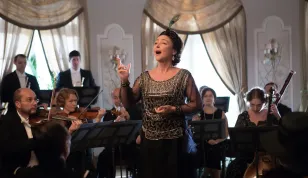 Česko-francouzský film o nejlepší falešné zpěvačce přiváží cenu z festivalových Benátek