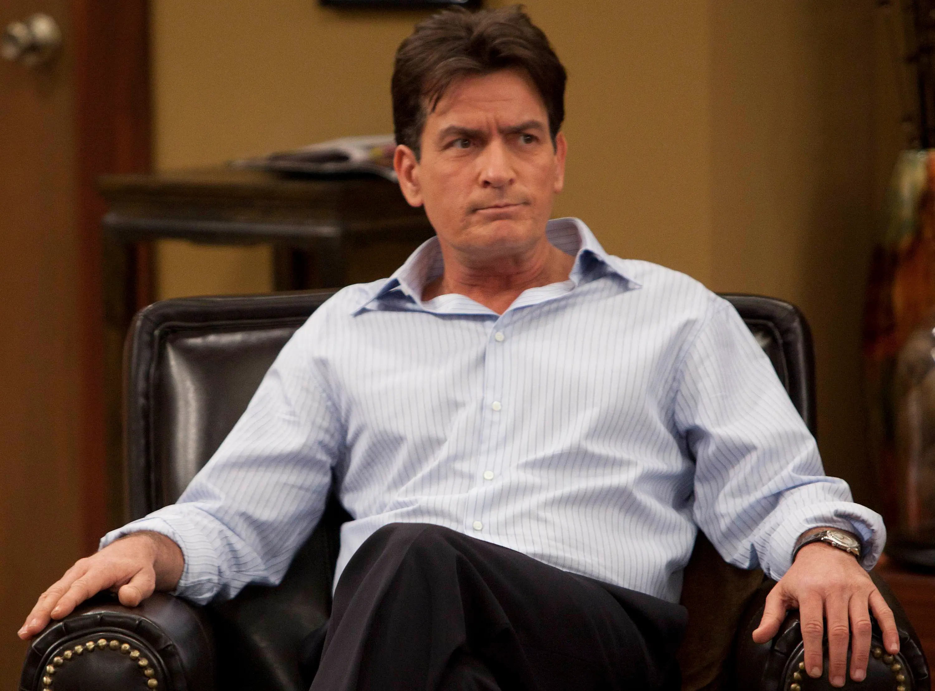 Charlie Sheen dnes v pořadu televize NBC přiznal, že je HIV pozitivní