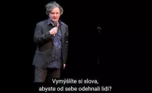 "Džedžek" aneb Stand-up komik Dylan Moran se učí česky