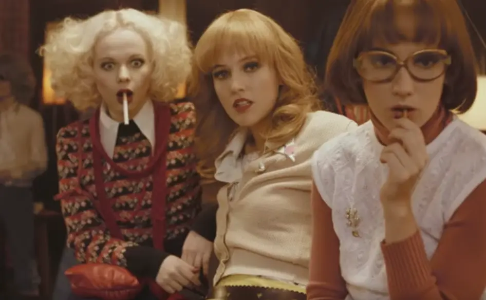 recenze-padesatka-celovecerni-rezijni-debut-vojtecha-kotka