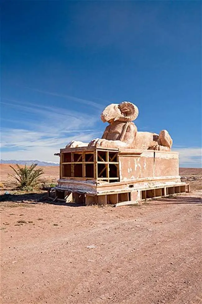 15-opustenych-filmovych-lokaci-ktere-stale-muzete-navstivit-25