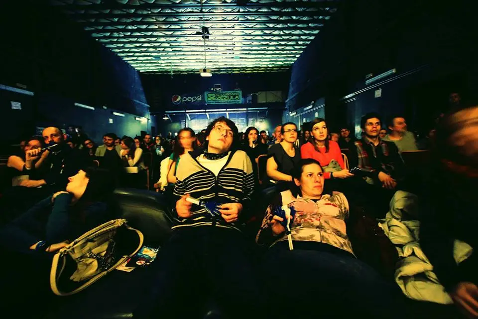 vychutnejte-si-nejlepsi-reklamy-z-celeho-sveta-soutezte-o-vstupenky-na-noc-reklamozroutu-2