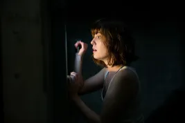 SOUTĚŽTE s thrillerem Ulice Cloverfield 10 o poukazy k únikovým hrám The Chamber