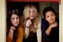 Kiersey Clemons - Sousedi 2 (2016), Obrázek #2