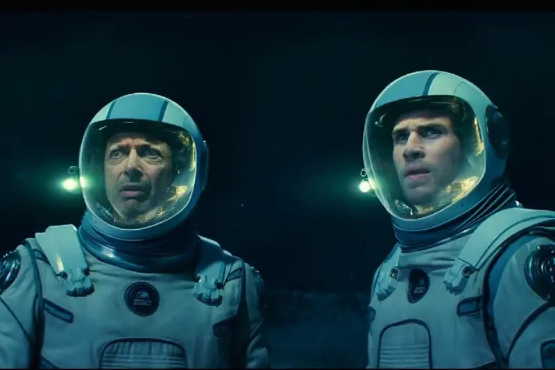 Jeff Goldblum, Liam Hemsworth