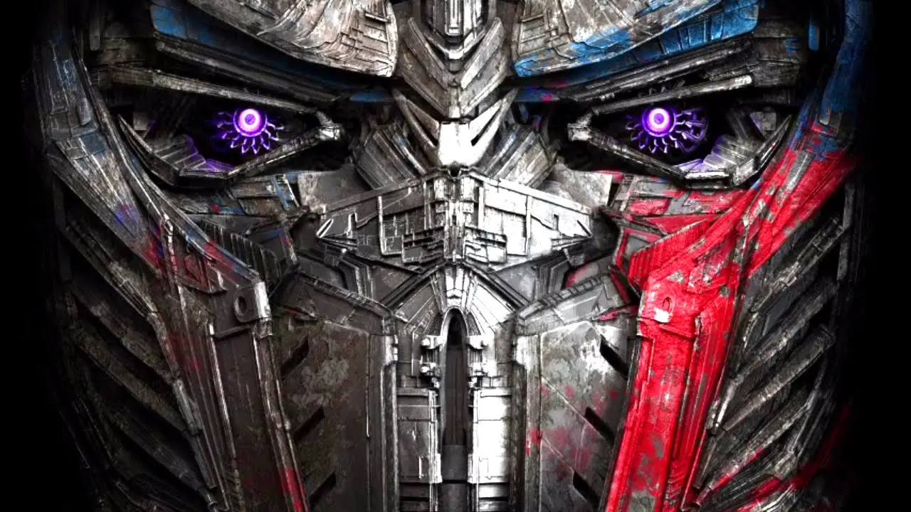 Michael Bay se podělil o několik nových fotek z Transformers: Poslední rytíř