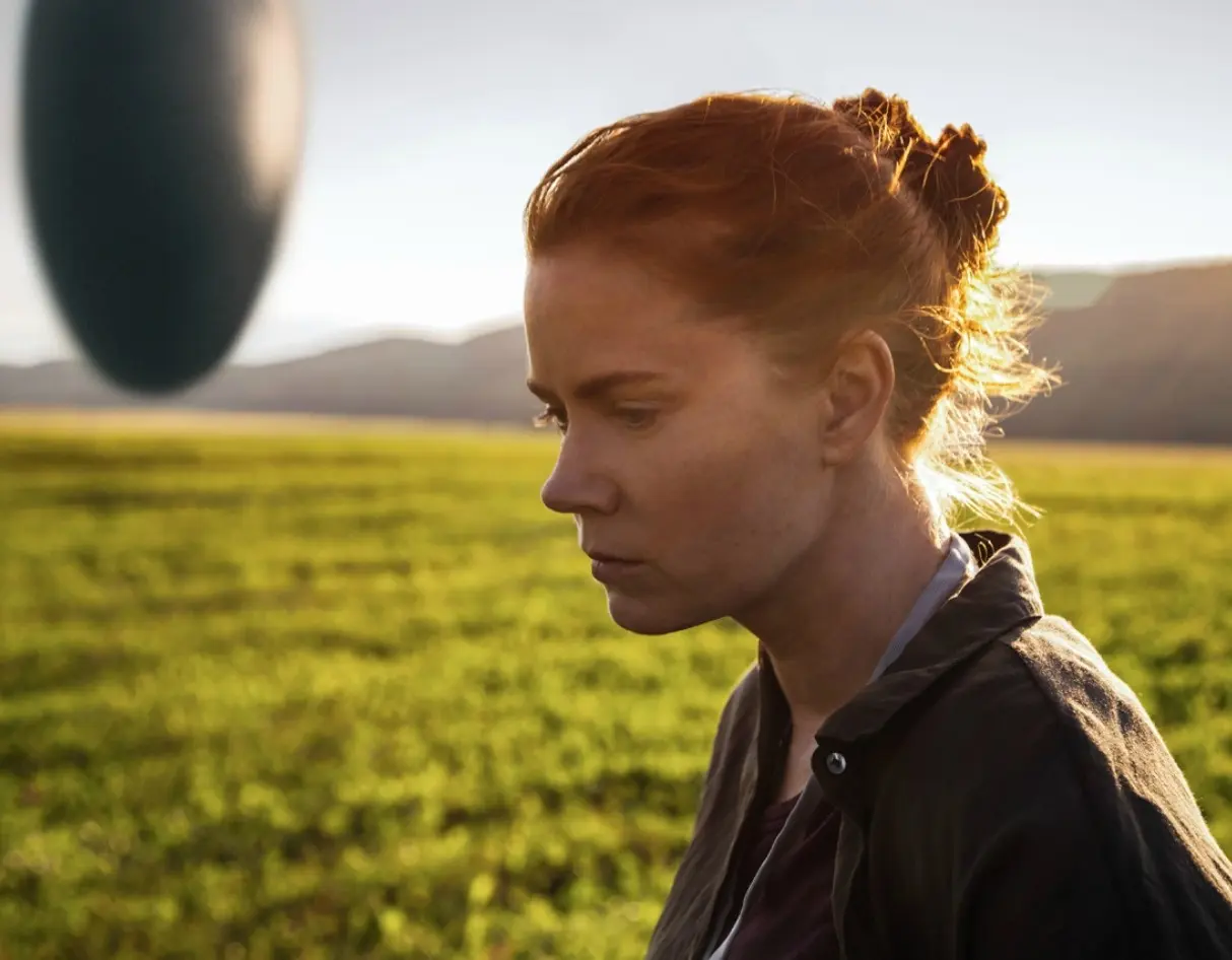 Amy Adams ve sci-fi Příchozí