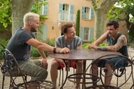 Znáte dobře český film? SOUTĚŽTE a vyhrajte námořnická trička z filmu Prázdniny v Provence