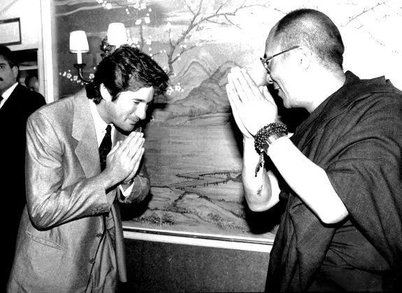 herci-vojta-dyk-a-jiri-bartoska-vyzyvaji-k-obcanskemu-neklidu-bude-vyzva-vyslysena