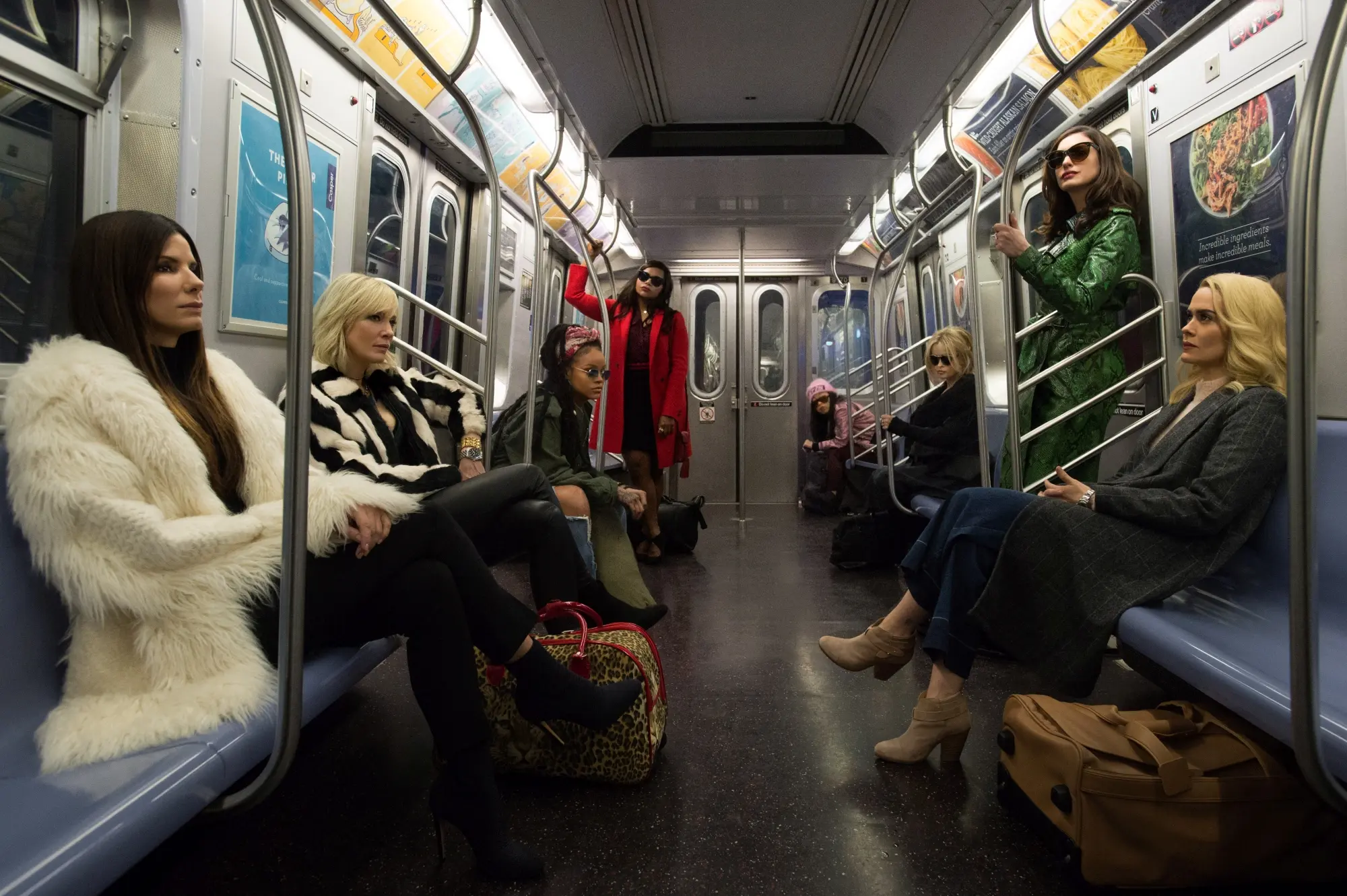 Ocean's Eight: Dannyho parťačky mají první společné foto a našly záporáka